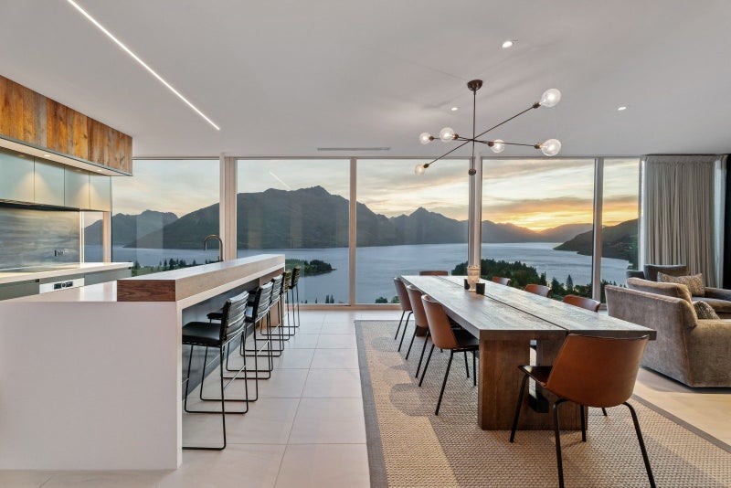 32 Edinburgh Drive, Queenstown - Carousel 1