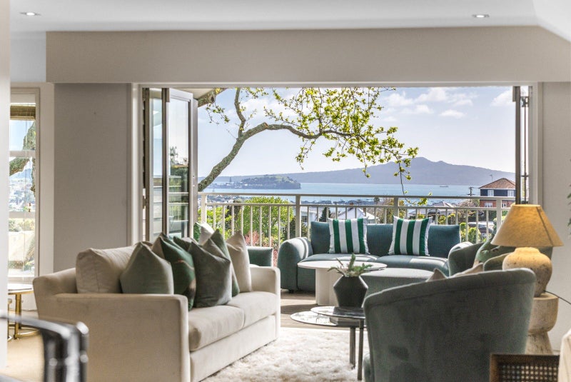 4A Ely Avenue, Remuera, Auckland - Carousel 1