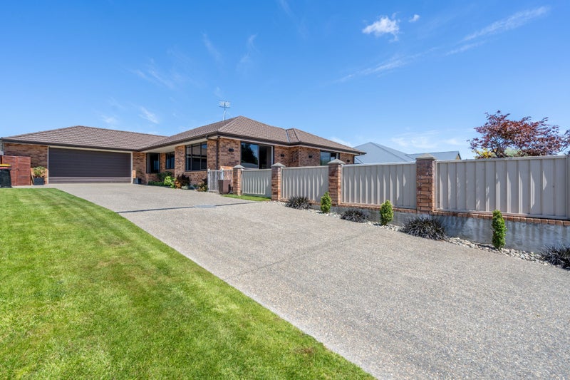 51 Hoffman Court, Waikiwi, Invercargill - Carousel 1
