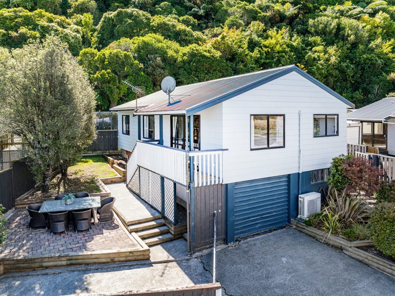 99 Gillespies Road, Birchville, Upper Hutt - Carousel 1
