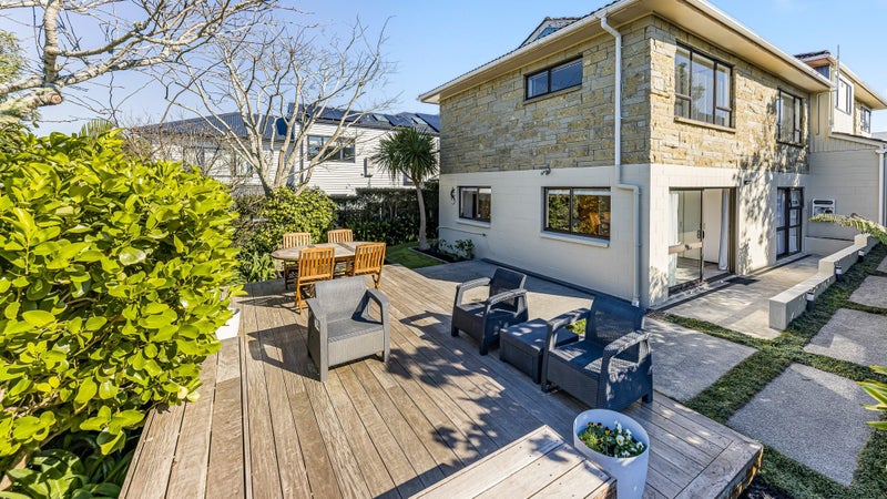 55 Dignan Street, Point Chevalier, Auckland - Carousel 1