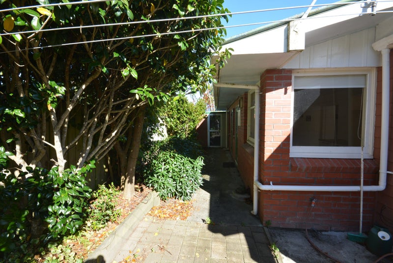1 Iti Grove, Waikanae, Waikanae - Carousel 19
