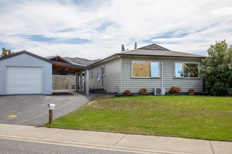 40 Albert Drive, Clyde, Clyde - Carousel 1