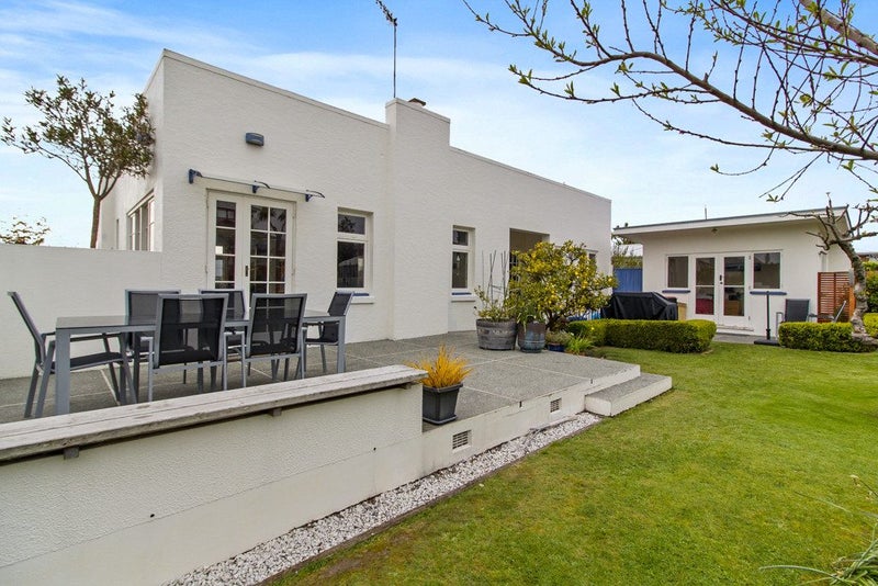 98 Avenue Road, West End, Timaru - Carousel 1