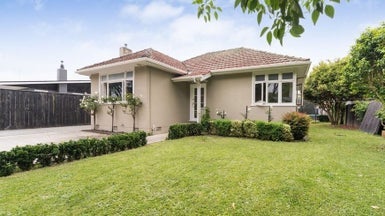 66 Manawatu Street, Hokowhitu, Palmerston North - Carousel 1