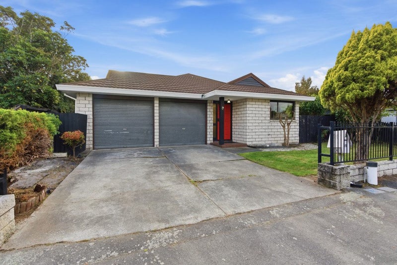 16 Fernbrook Place, Mairehau, Christchurch - Carousel 1