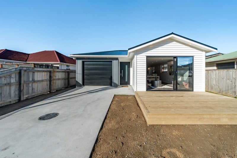 86A Fraser Crescent, Elderslea, Upper Hutt - Carousel 1