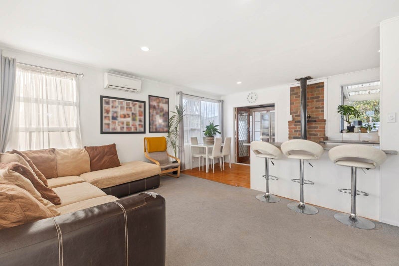 35 Tairere Crescent, Rosehill, Papakura - Carousel 2