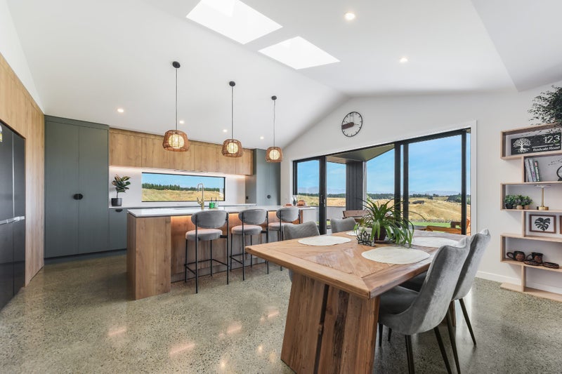 123 Redvale Road, Redwood Valley, Richmond - Carousel 2