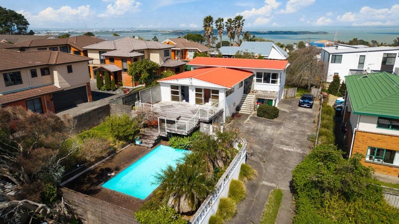 705 Richardson Road, Mount Roskill, Auckland - Carousel 1