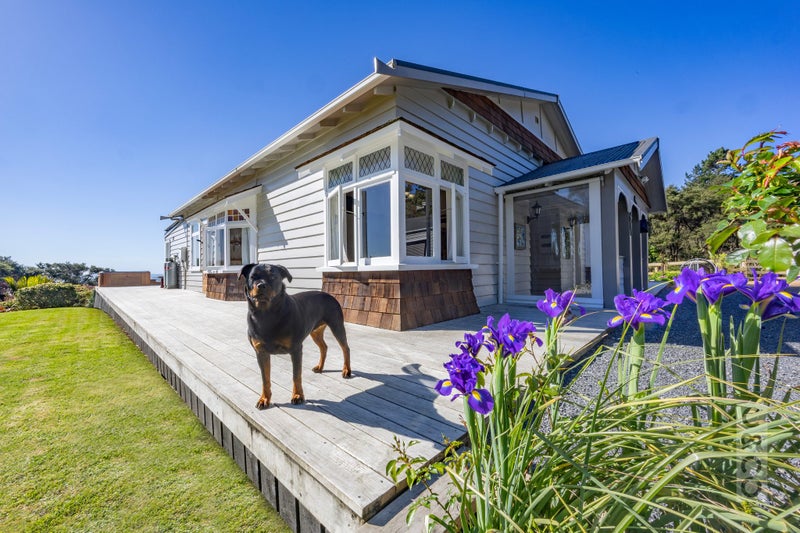 10 Kaipara View Road, Helensville, Helensville - Carousel 2