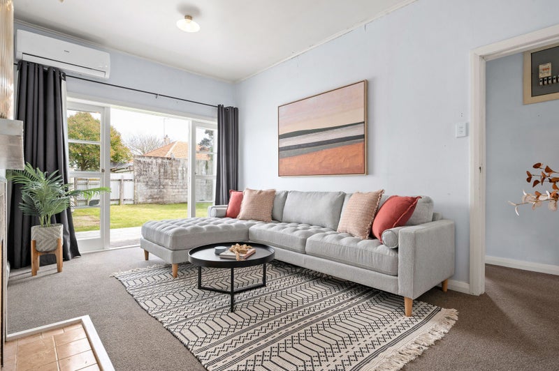 17 Plunket Terrace, Hamilton East, Hamilton - Carousel 2