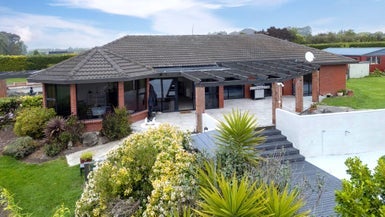 358 Hadlow Road, Claremont, Timaru - Carousel 1