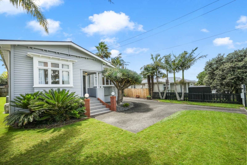 37 Hollywood Avenue, Epsom, Auckland - Carousel 2