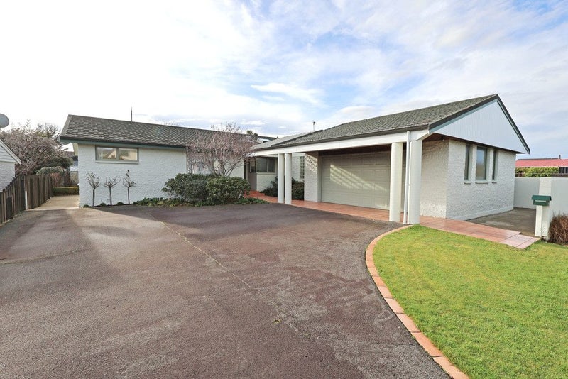 32 Cruickshank Crescent, Rosedale, Invercargill - Carousel 1