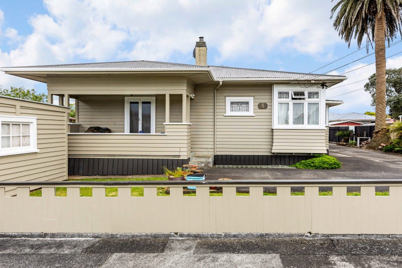 5 Hazel Avenue, Mount Roskill, Auckland - Carousel 3