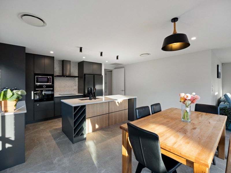 21 Gosset Avenue, Chartwell, Hamilton - Carousel 2