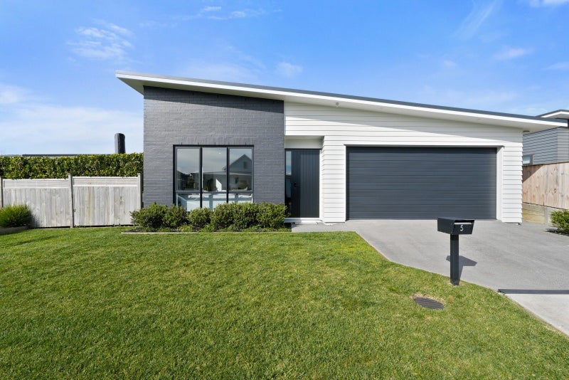 5 Kuku Avenue, Red Beach, Red Beach - Carousel 1