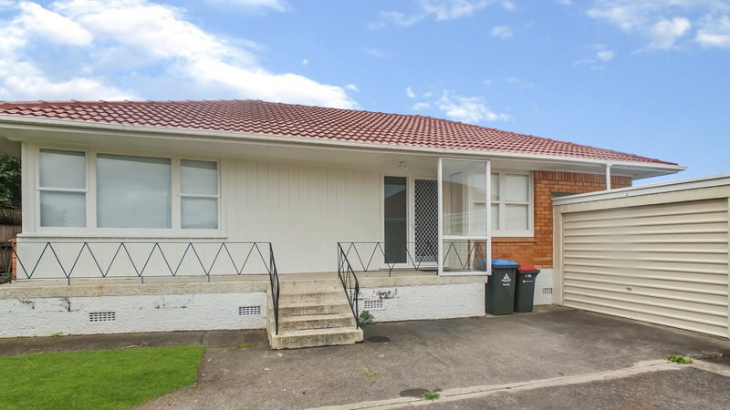 2/626 Manukau Road, Epsom, Auckland - Carousel 1