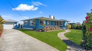 8 Lemari Avenue, Stoke, Nelson - Carousel 1