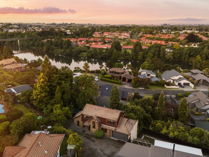 3B Houhere Place, Pukete, Hamilton - Carousel 2