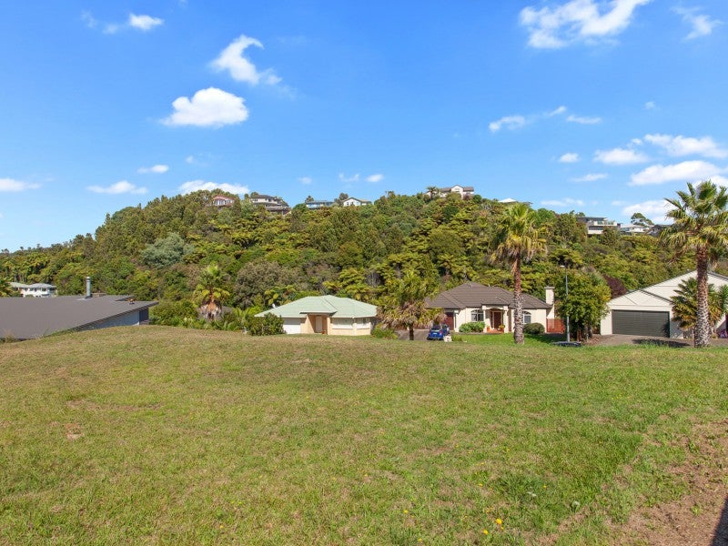 10 The Fairway, Whakatane, Whakatāne - Carousel 1