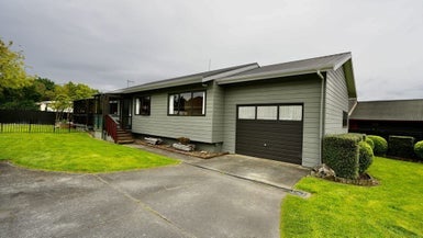 21 Vista Drive, Feilding, Feilding - Carousel 1