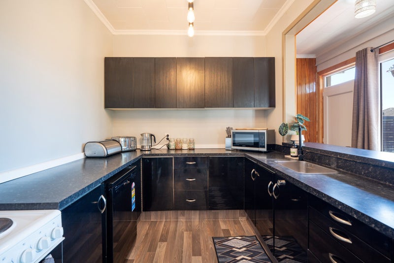 213 King Street, Windsor, Invercargill - Carousel 2