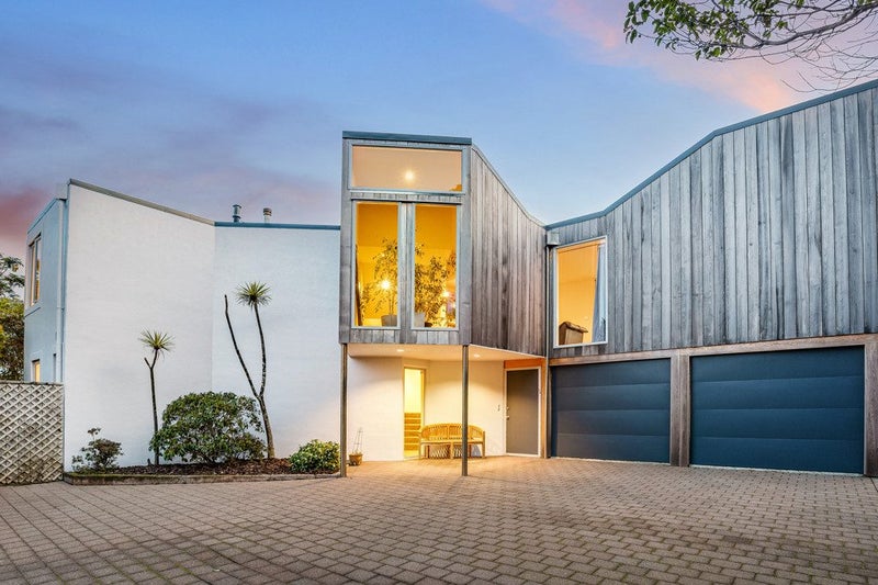 73 Viewmont Drive, Harbour View, Lower Hutt - Carousel 1