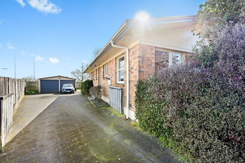 6 Margaret Place, Deanwell, Hamilton - Carousel 2