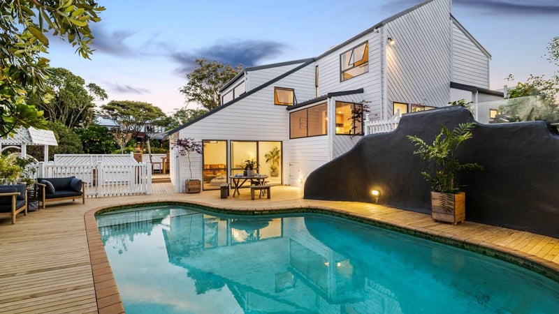 17 Harper Street, Chatswood, Auckland - Carousel 1