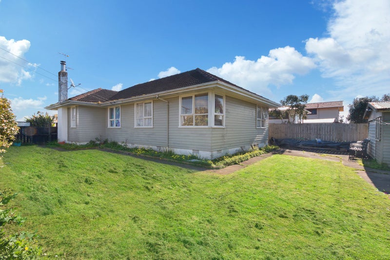 27 James Street, Mangere East, Auckland - Carousel 2
