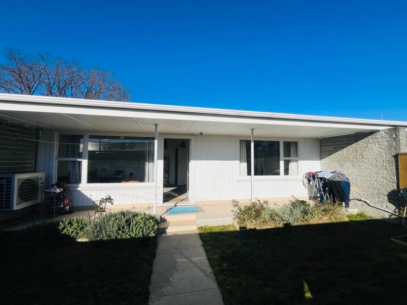 2/9A Curletts Road, Sockburn, Christchurch - Carousel 2