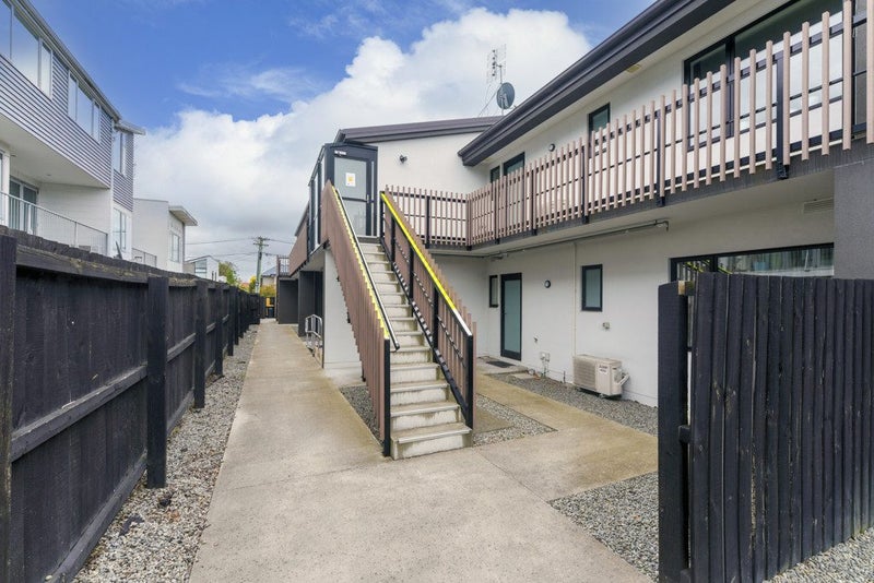 2/26 Packe Street, Edgeware, Christchurch - Carousel 15