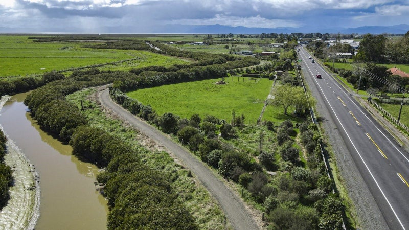 619 State Highway 25, Waitakaruru, Ngatea - Carousel 2