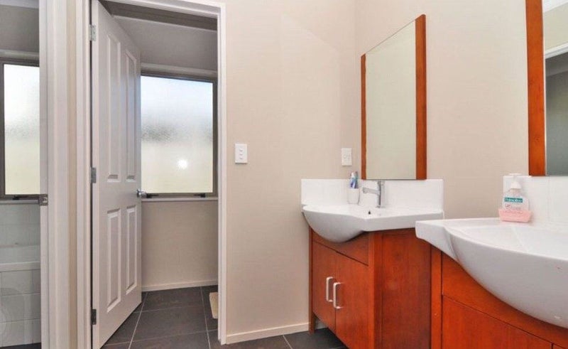 1794 River Road, Flagstaff, Hamilton - Carousel 10