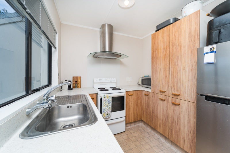 99 Hillcrest Drive, Kelvin Grove, Palmerston North - Carousel 2