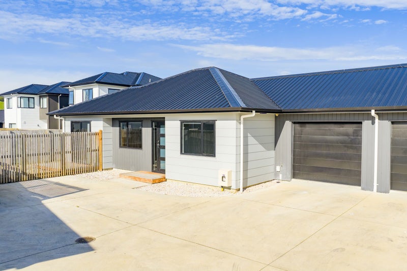 2/16 Tokerau Drive, Rototuna North, Hamilton - Carousel 1