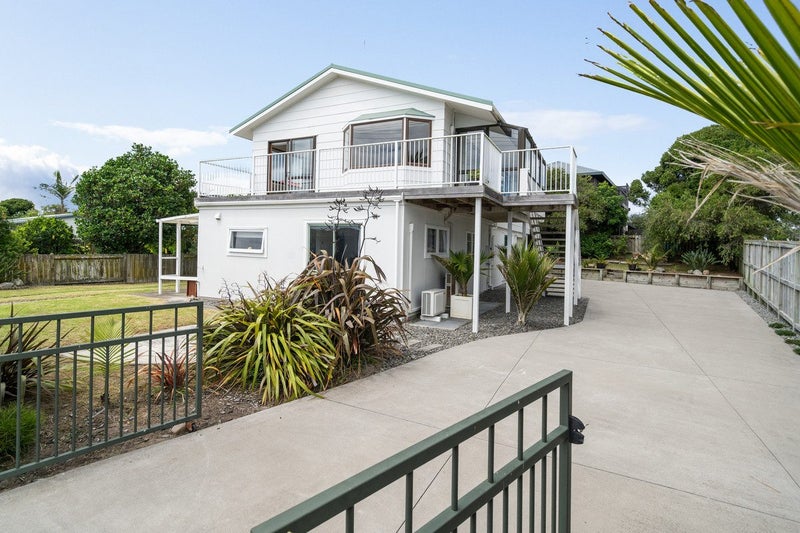 350 Papamoa Beach Road, Papamoa Beach, Papamoa - Carousel 1