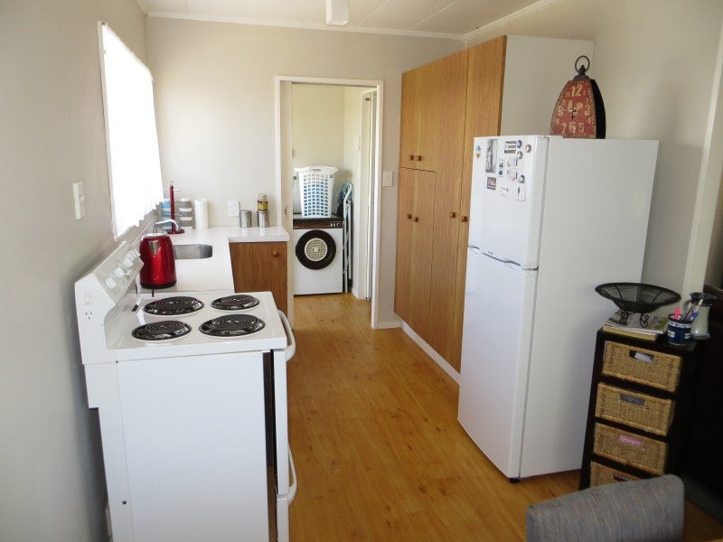 93A Kaimanawa Street, Kelvin Grove, Palmerston North - Carousel 2