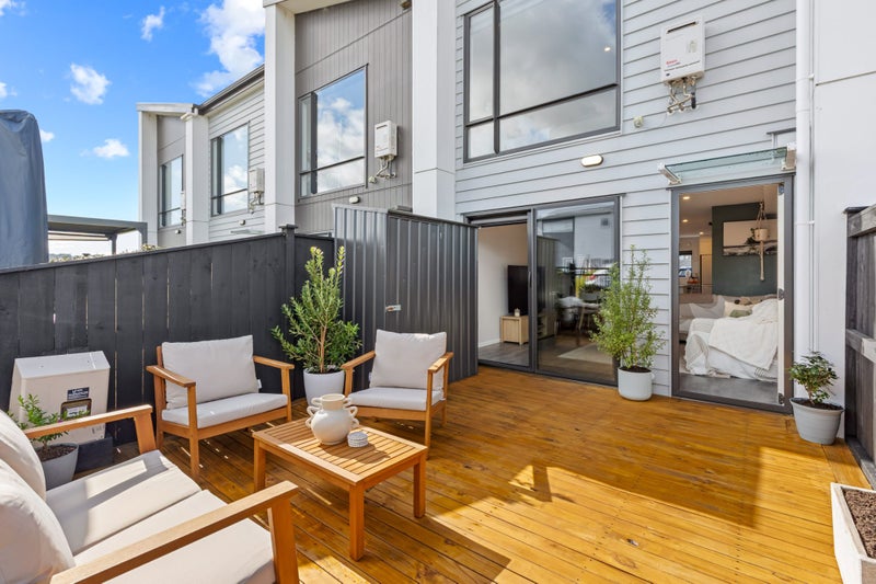 1C Tarras Road, Kumeu - Carousel 1