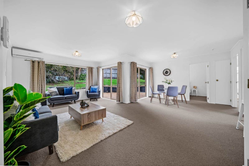 5 Evergreen Rise, New Lynn, Auckland - Carousel 2