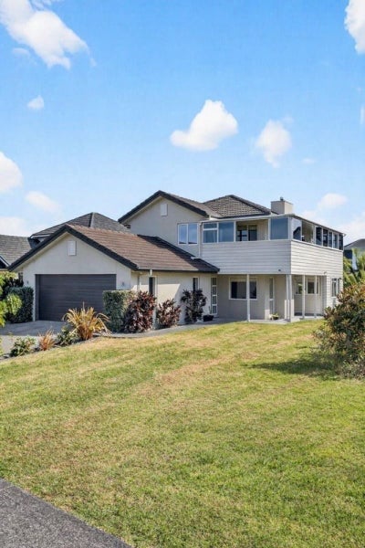 64 Toscana Dr, Karaka, Franklin, Auckland - Carousel 1