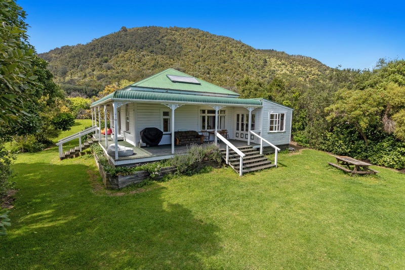8524 State Highway 35, Waihau Bay, Te Kaha - Carousel 2