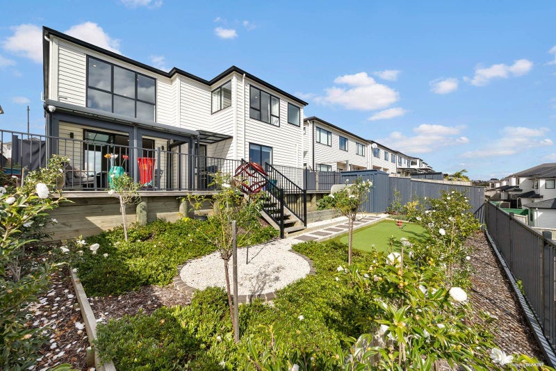 11 Black Shed Road, Flat Bush, Manukau City, Auckland - Carousel 1