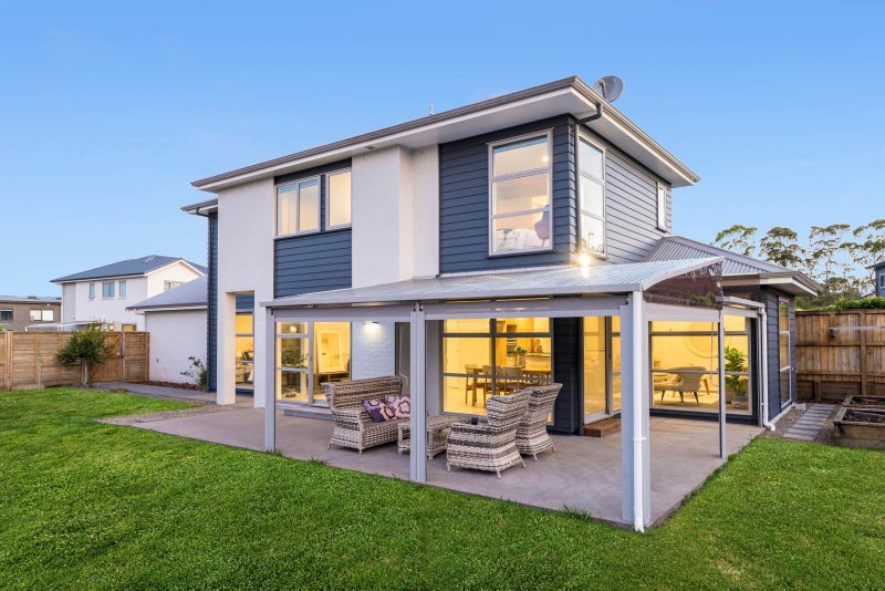 51 Mettam Drive, Swanson, Auckland - Carousel 2