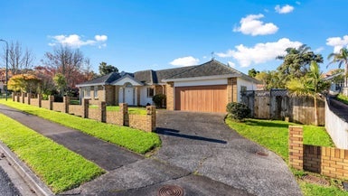 2 Te Hoe Grove, Pinehill, Auckland - Carousel 1