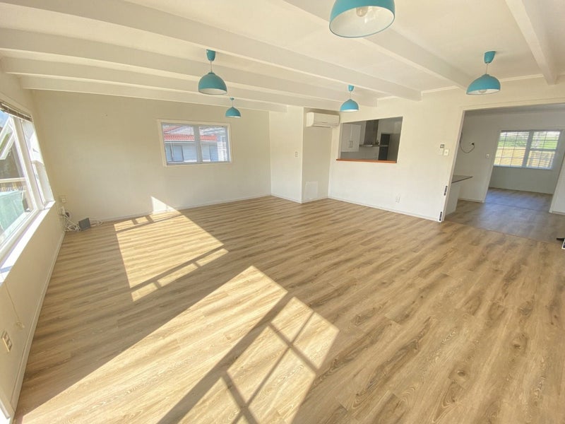 28 Vandeleur Avenue, Birkdale, Auckland - Carousel 2