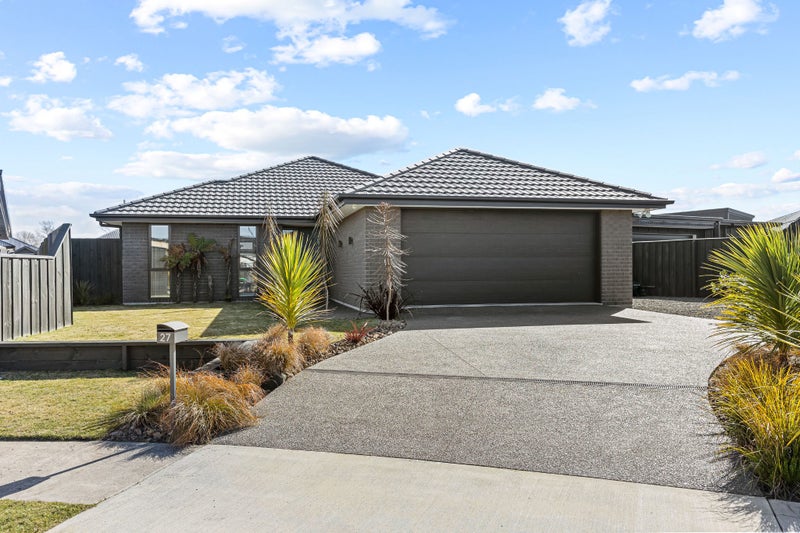 27 Helicon Street, Pegasus, Pegasus - Carousel 1