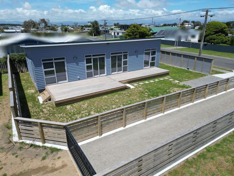 29 Pratt Avenue, Foxton Beach, Foxton - Carousel 2